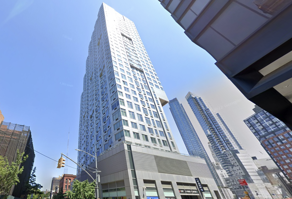 80 Dekalb Ave
