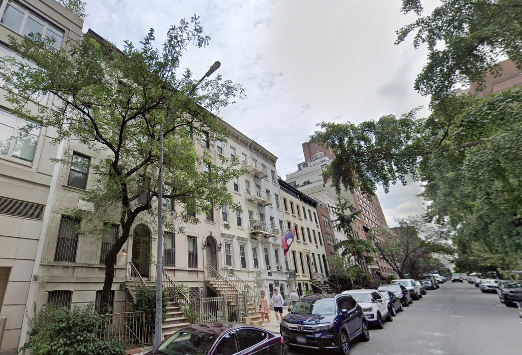 311 E. 51 St 