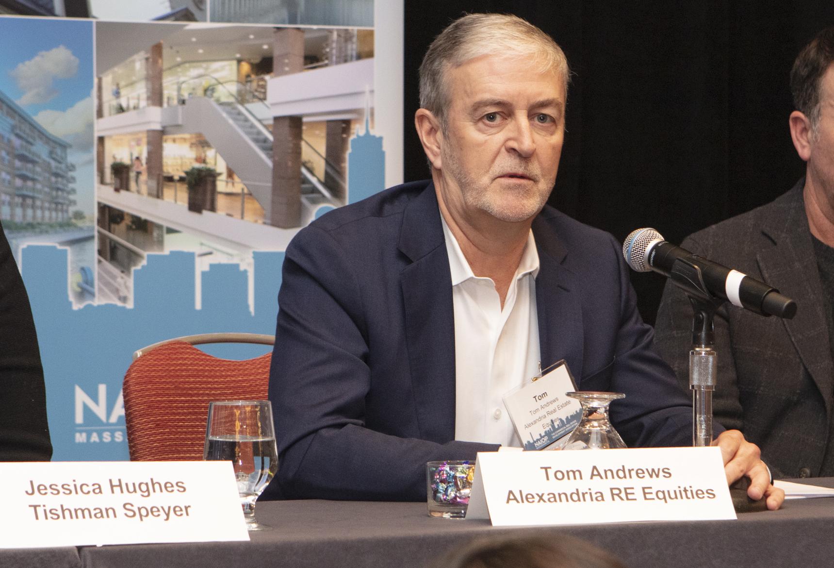 Alexandria's Boston Market Leader Abruptly Steps Down
