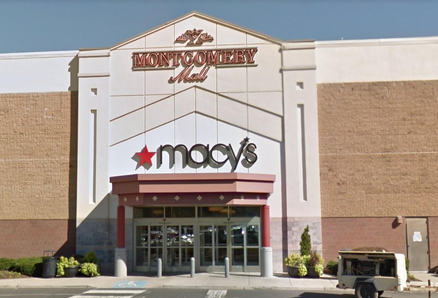 Simon Gives Up On 4 Struggling Malls, Negotiates Lower Price For Taubman Acquisition