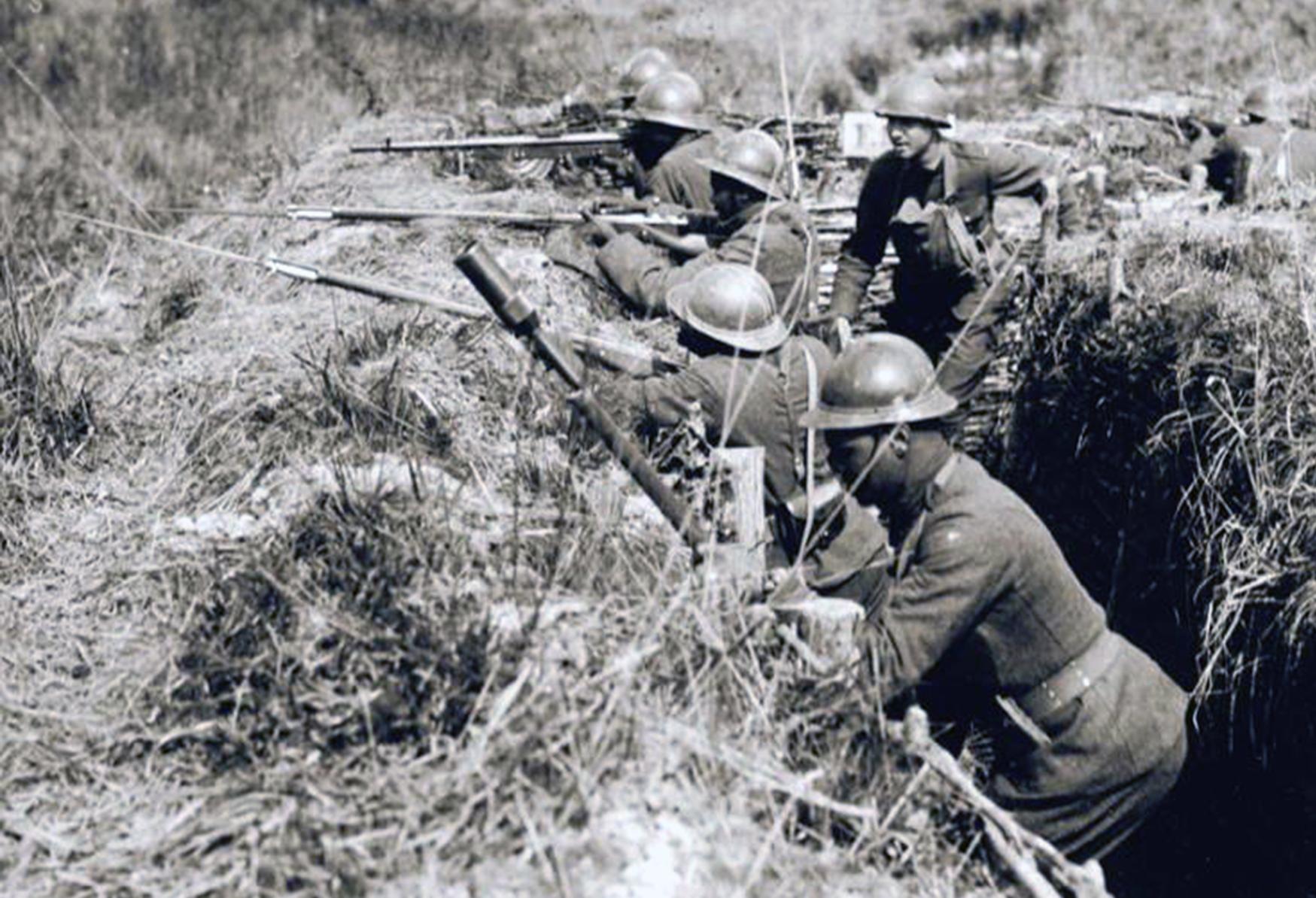 American troops engaged in trench warfare in France in World War I American troops engaged in trench warfare in France in World War I