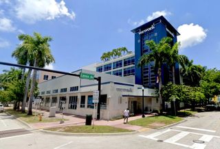 WeWork Miami Beach 429 Lenox Ave