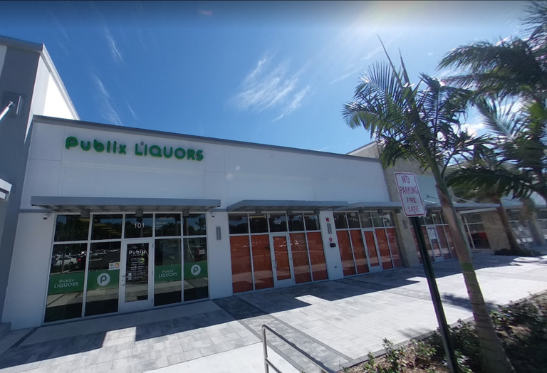 Boca Raton real estate investor Yevgeniy Yermakov acquired a Publix-anchored retail shop for $41M in Palm Beach County.