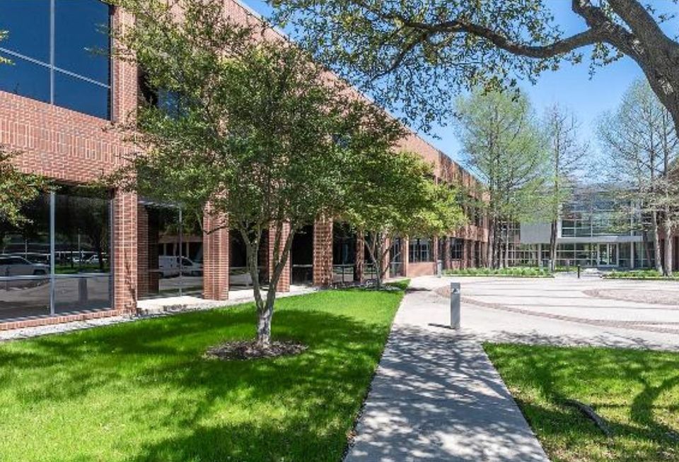 Preston Park office complex in Plano