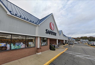 Safeway Extends Lease At Virginia Property Once Eyed For Redevelopment: The D.C. Deal Sheet