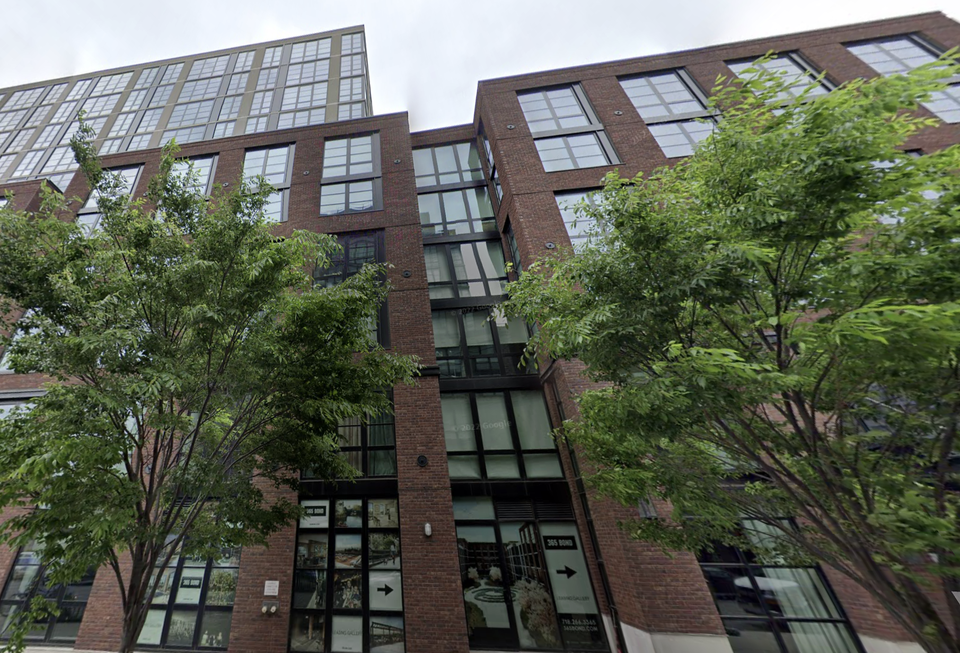 Lightstone's 365 Bond St., a 430-unit apartment building in Gowanus, which refinanced to the tune of a $165.5M agency loan this week.