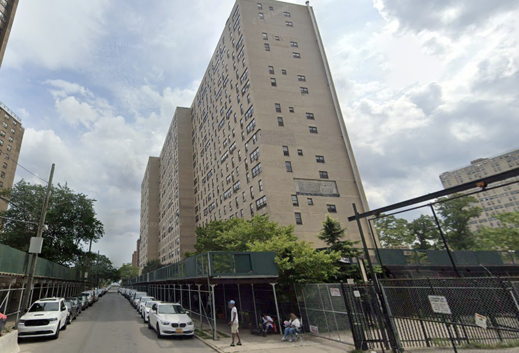 2950 W. 24th St.