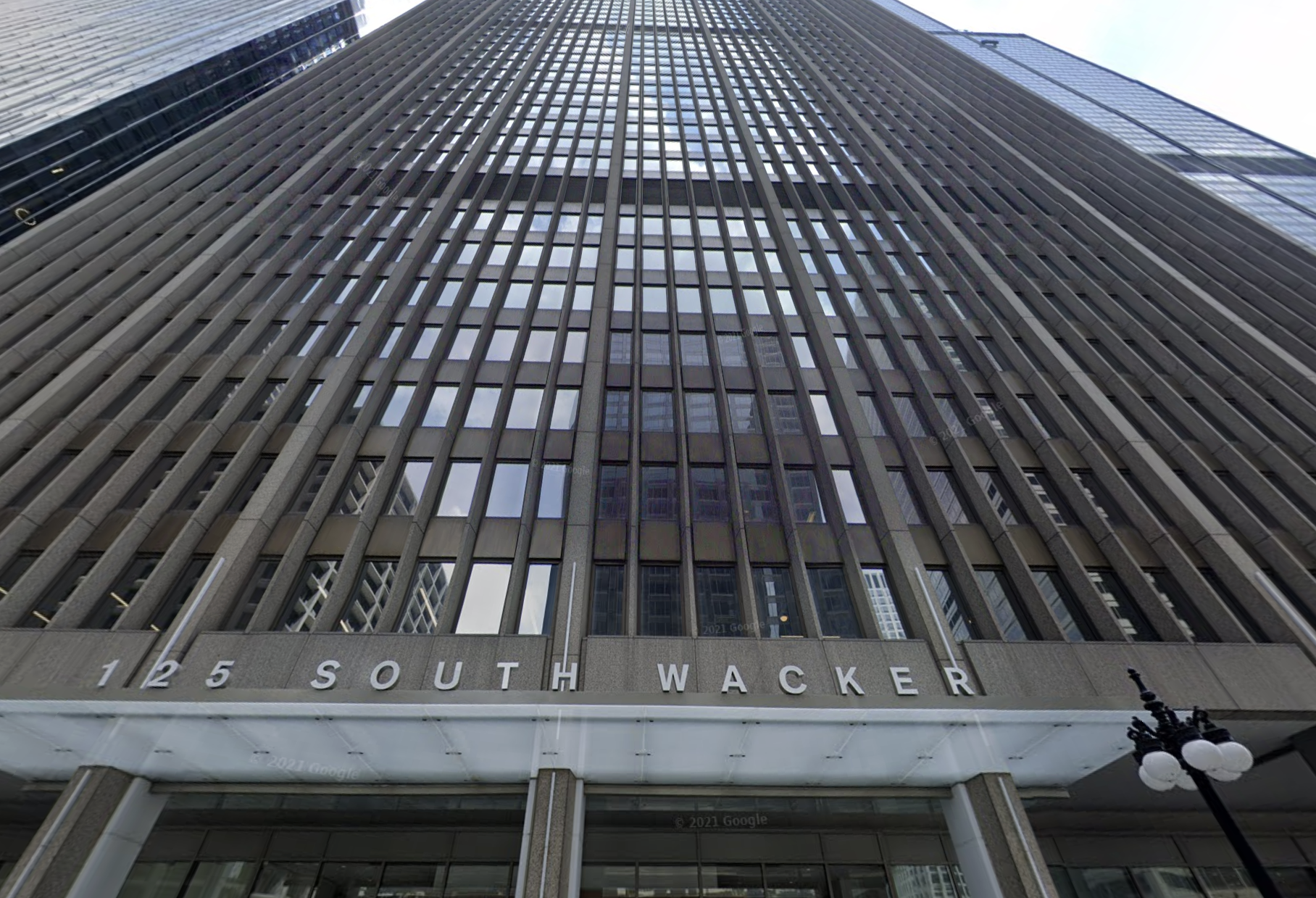 Downtown Office Tower Nears Sale Agreement: The Chicago Deal Sheet