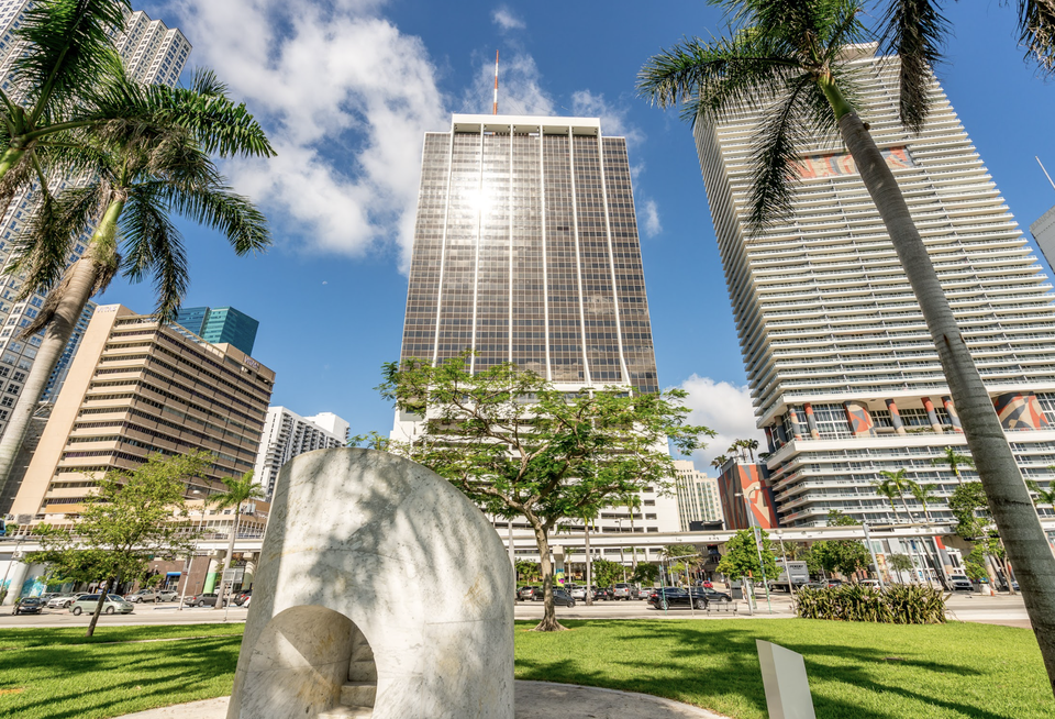 ONE BISCAYNE TOWER