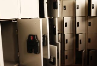 Lockers Can't Keep Up With The Landslide Of E-Commerce Packages