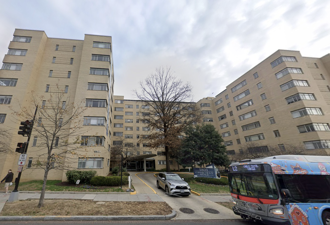 Elme Finishes Liquidating With 3 D.C.-Area Sales