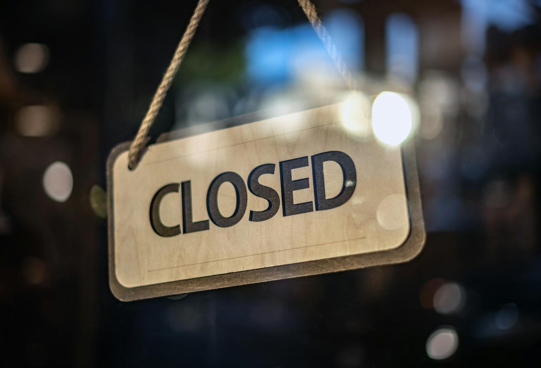 Closed sign