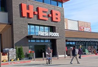 Weitzman Declares 2025 'The Year Of The Grocer II' As DFW Retail Market Maintains Record Occupancy