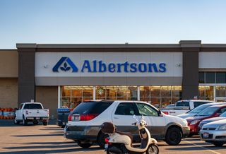 $25B Kroger, Albertsons Merger Crumbles With Multibillion-Dollar Suit