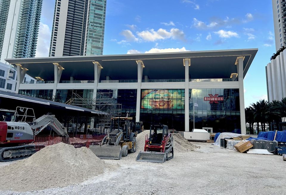 Miami Worldcenter Jewel Box Apple Store Under Construction