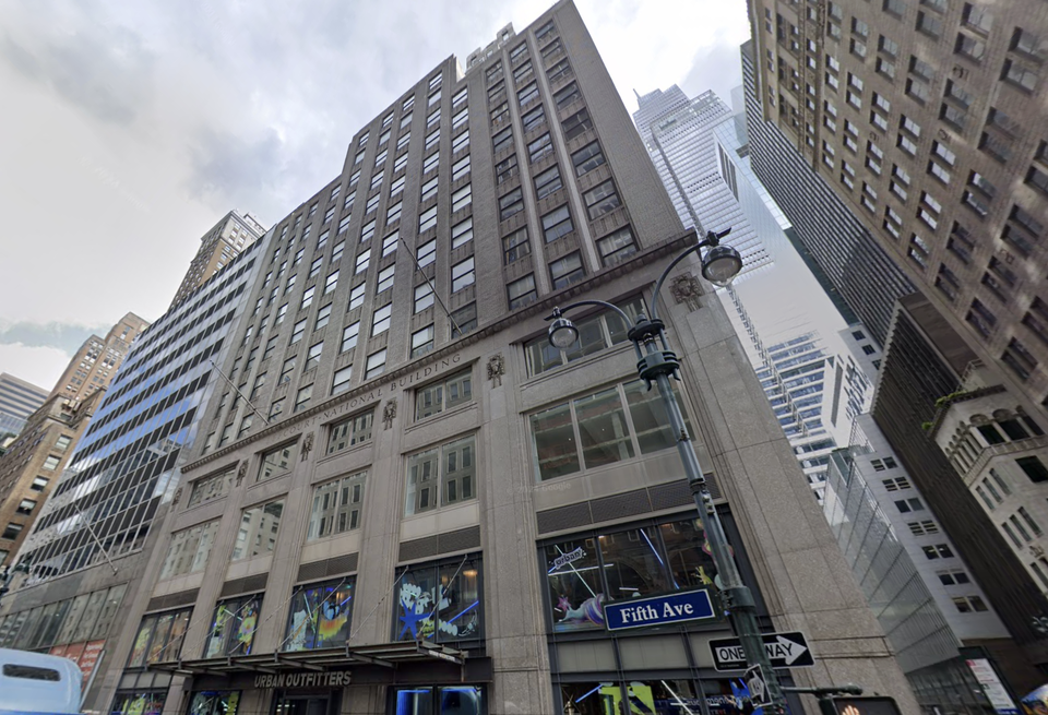 Savanna's 521 Fifth Ave., which the building's lenders now have the right to auction off if they don't reach a voluntary sale agreement with the landlord.