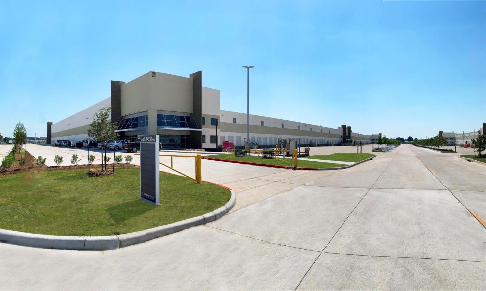 The Sam Houston Distribution Center, a a Class-A, 833.7K SF speculative industrial project in Houston.