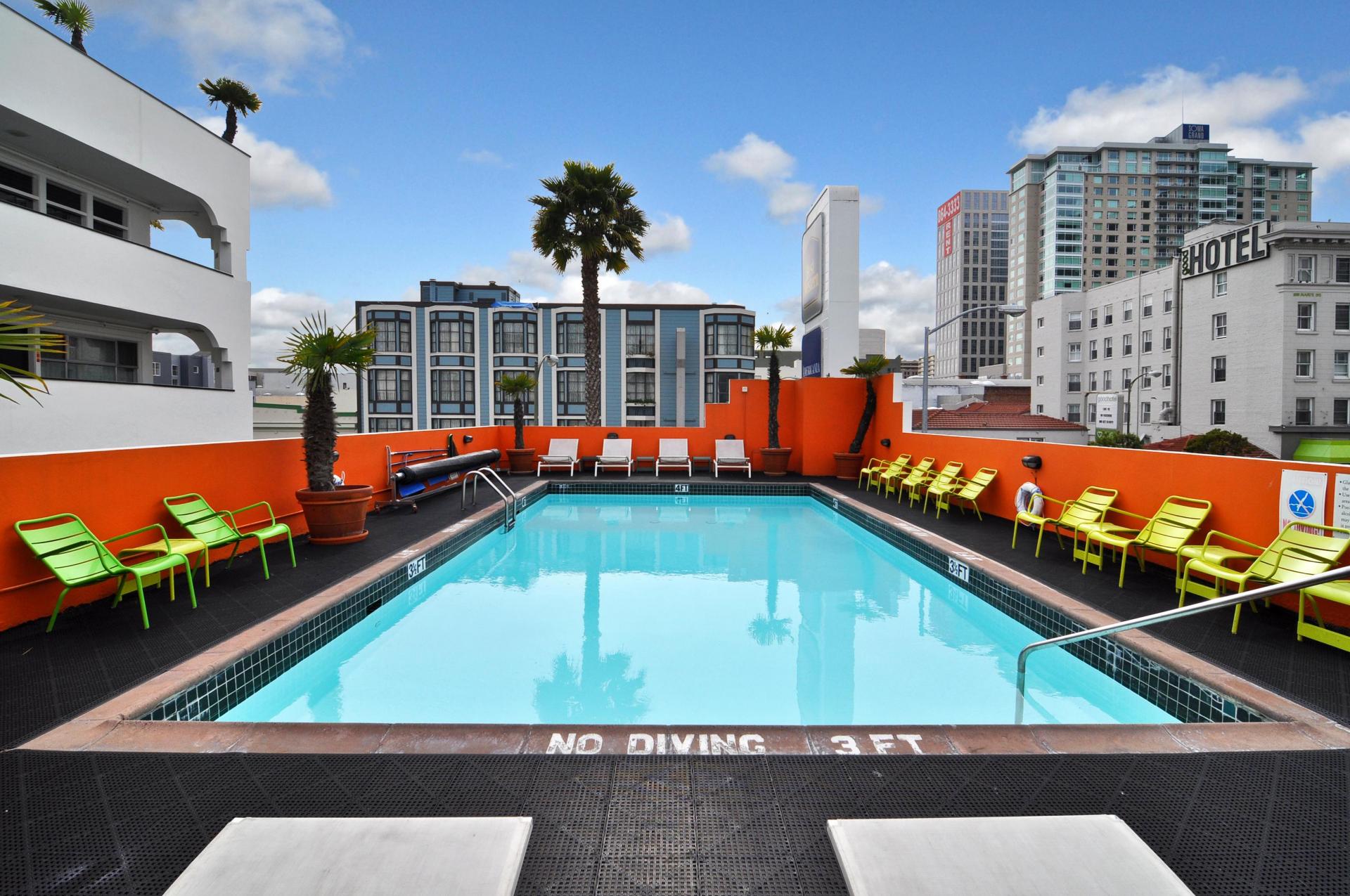 Americania Hotel