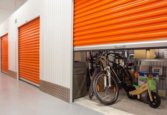 self-storage, storage unit