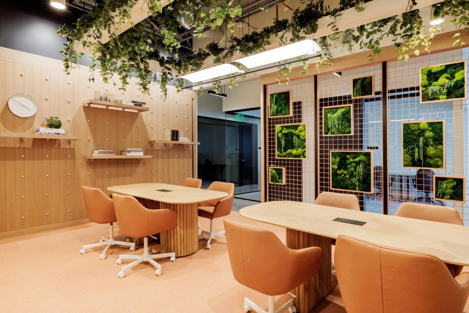 An interior photo of the coworking space on the top floor of the 945 Market Street space.