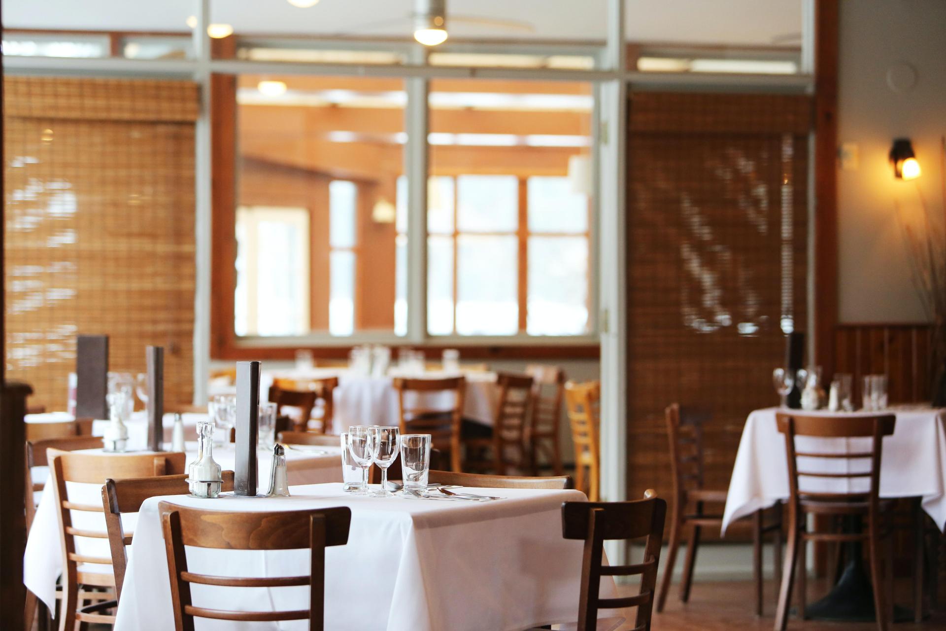 'It’s Going To Dismantle Our Industry': Restaurateurs Say New Chicago Wage Rule Will Close Venues, Kill Expansion