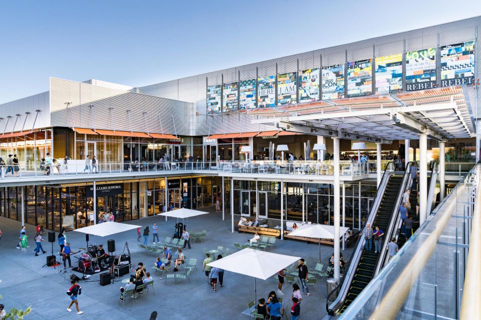 San Ramon, California shopping center
