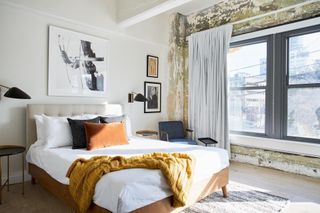 Sonder bedroom