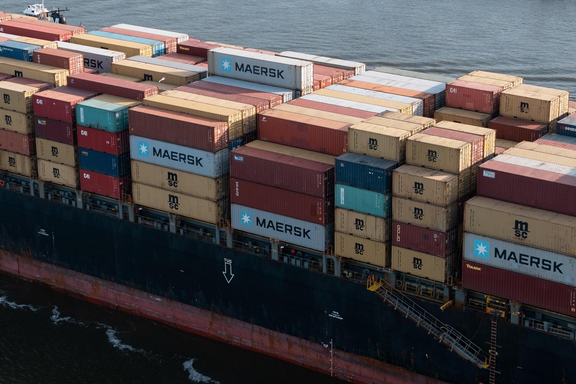 container ship cargo
