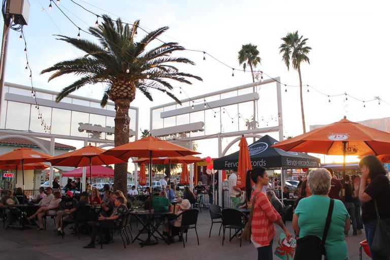 19th Avenue has transformed from police to palm trees. 