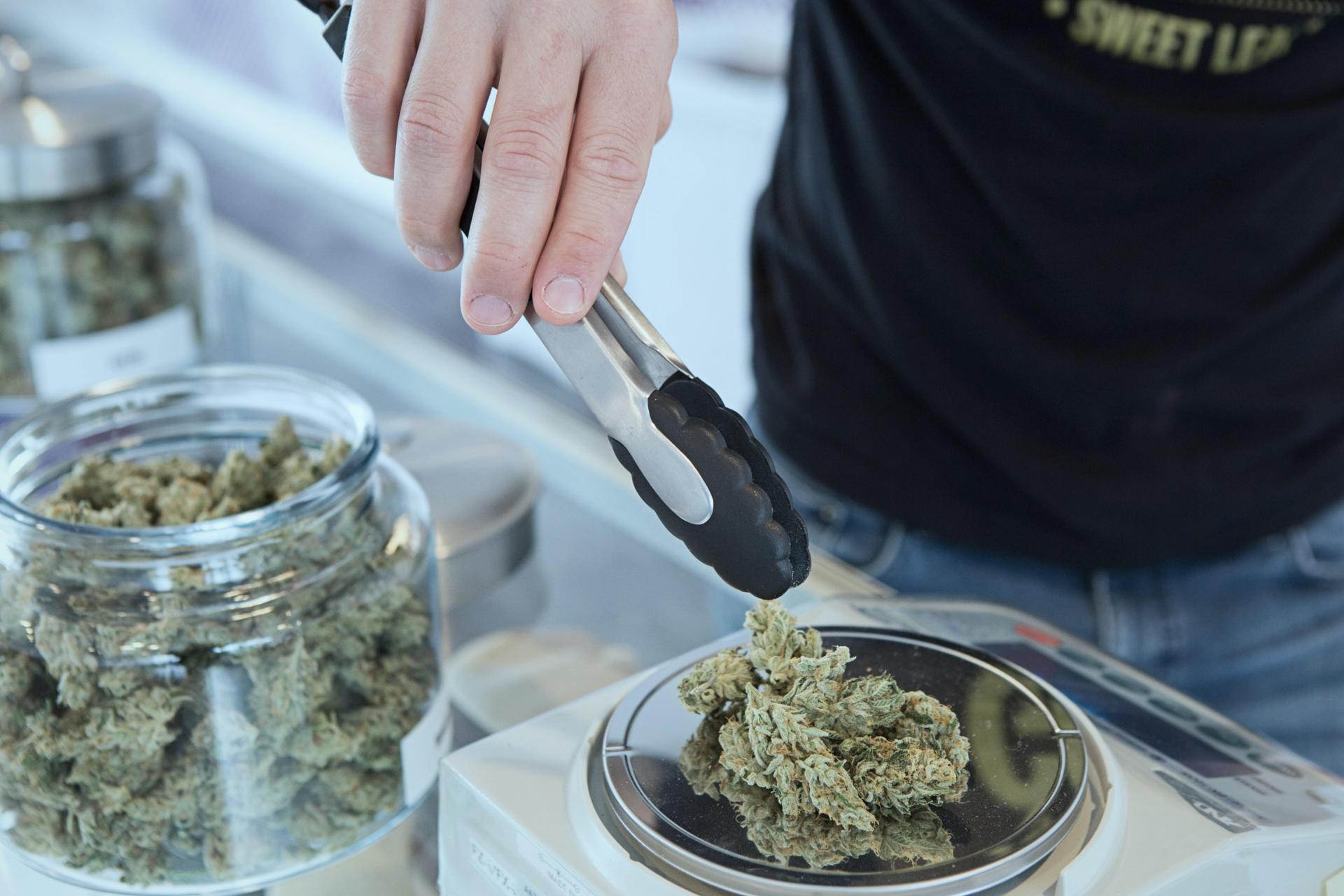 marijuana, cannabis, retail, store