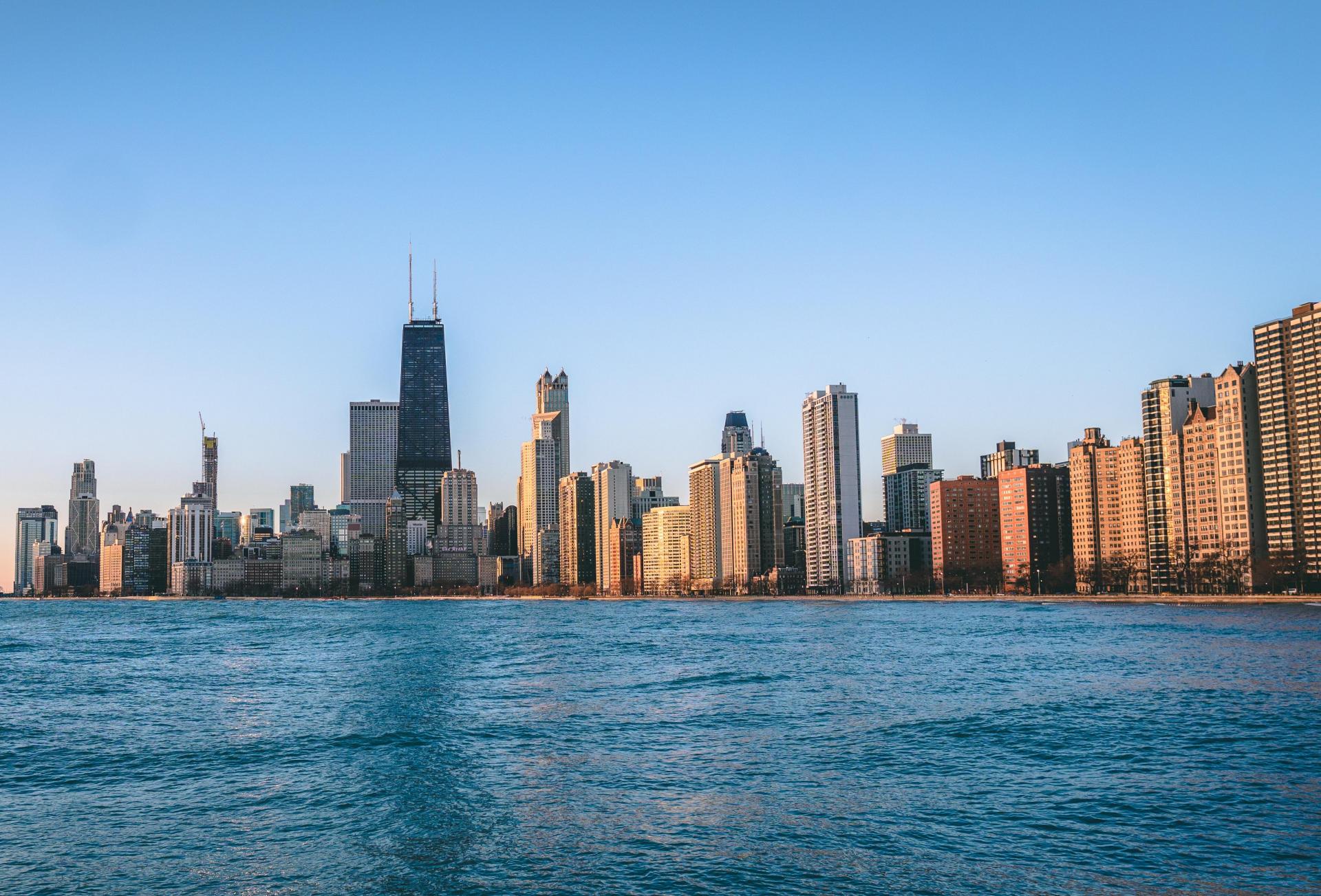 Chicago's Multifamily Market Has Momentum. Institutional Money Still Hasn't Fully Bought In