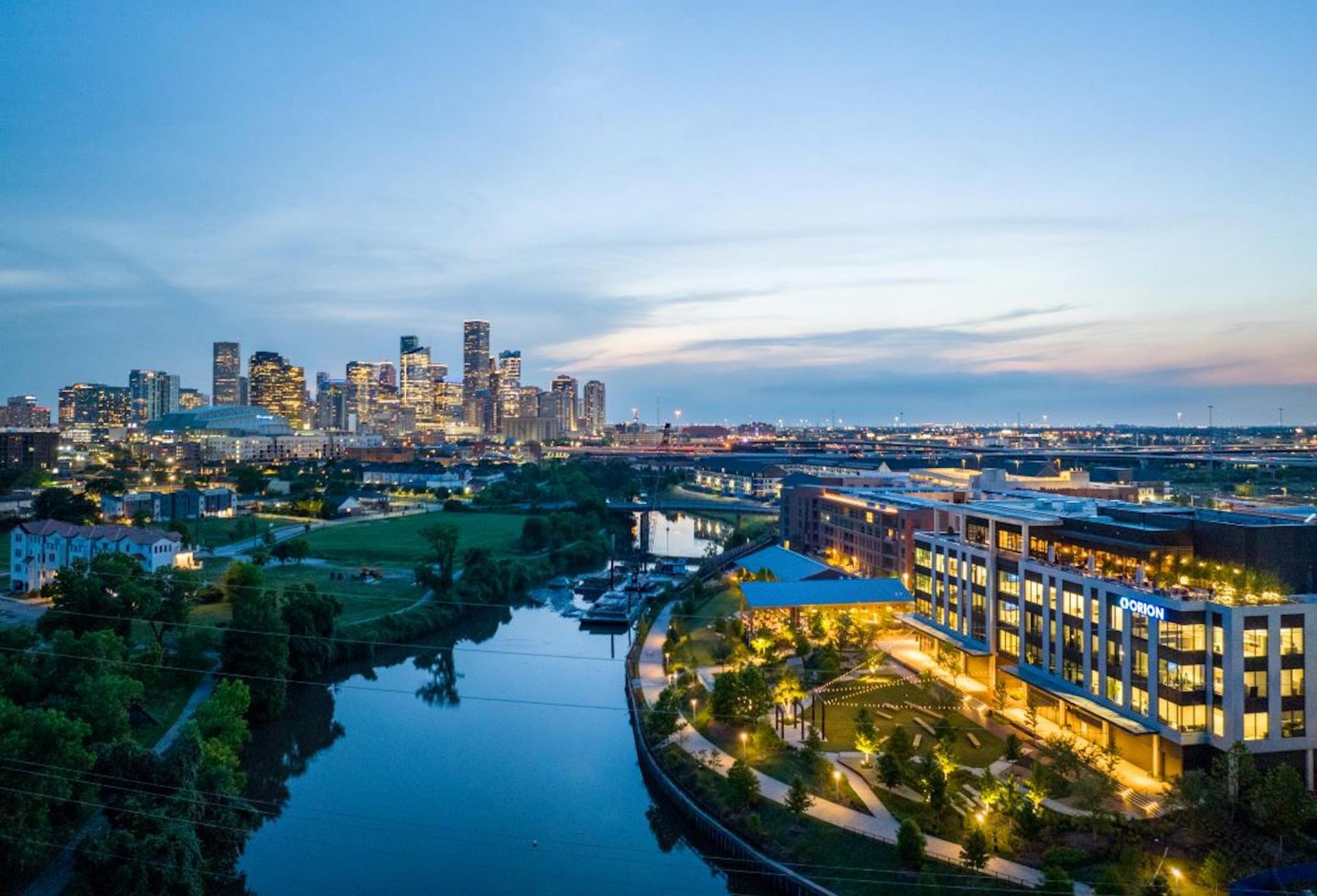 Short Putt, Big Difference: Midway Endorses Downtown Water Taxi