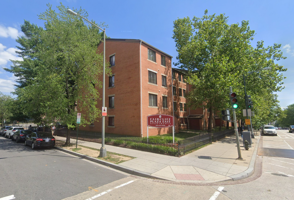 The current apartment building at 1350 Fairmont St. NW