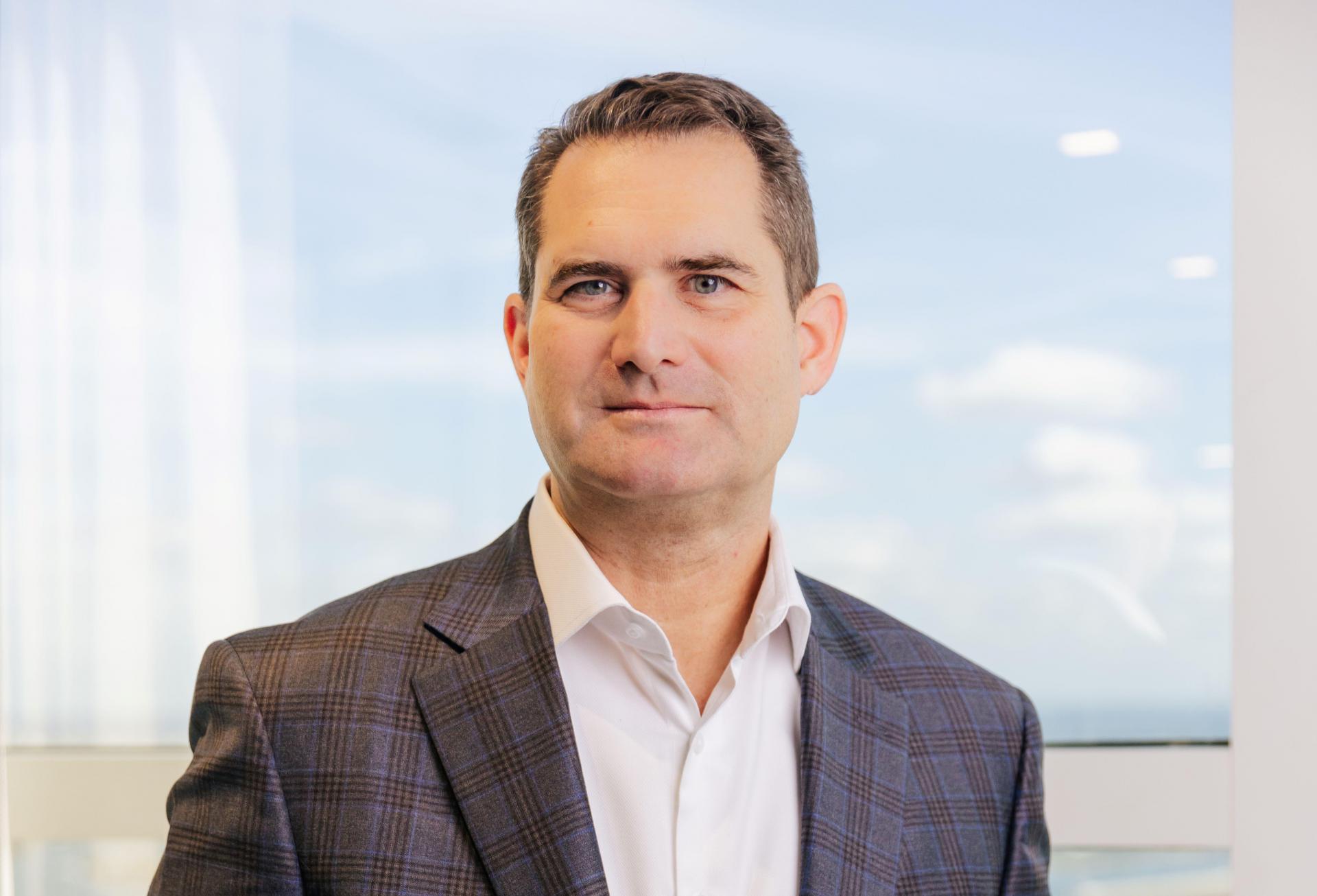 Dan McGowan Headshot 1 JLL 