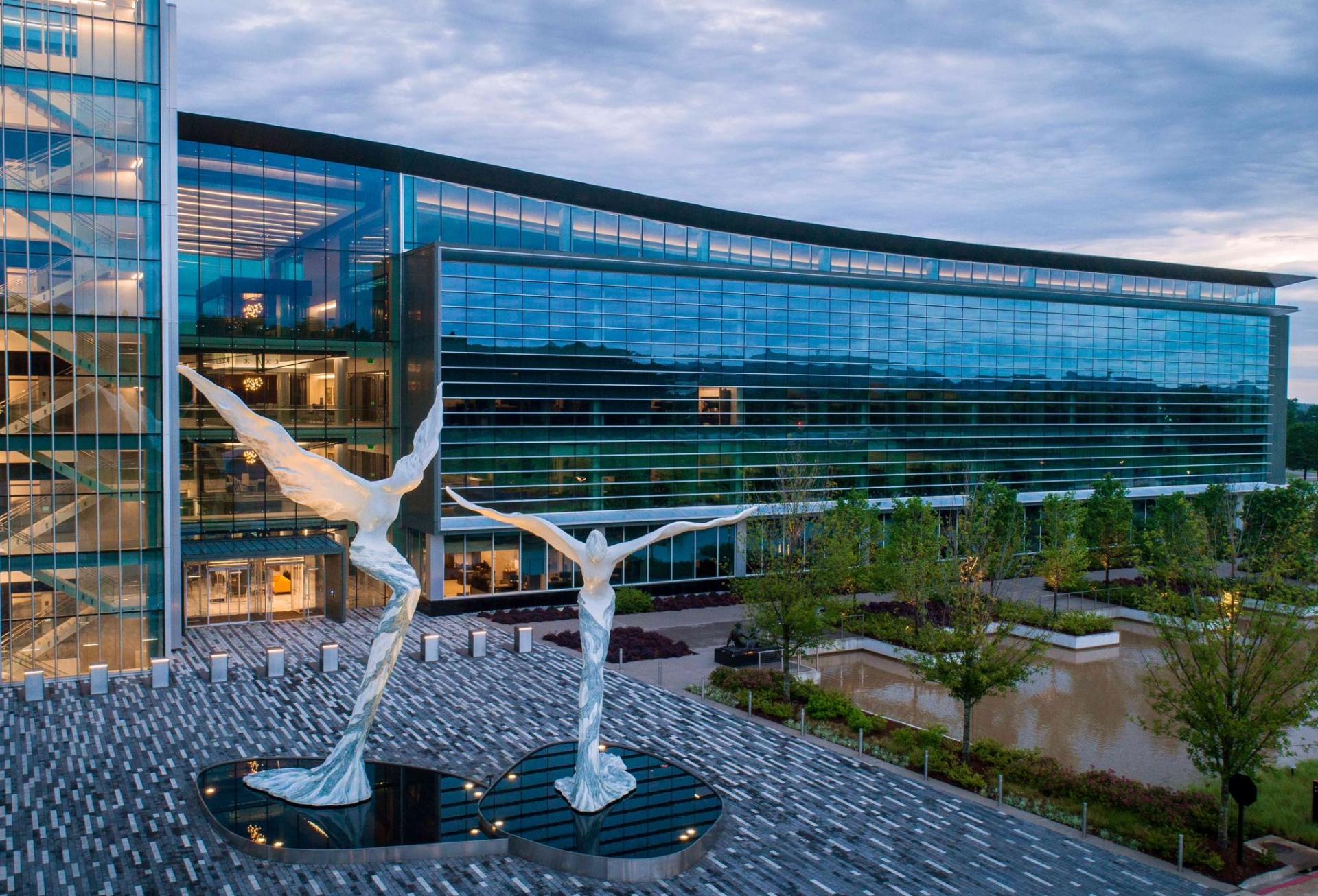 Bank OZK Continues To Cut Real Estate Portfolio