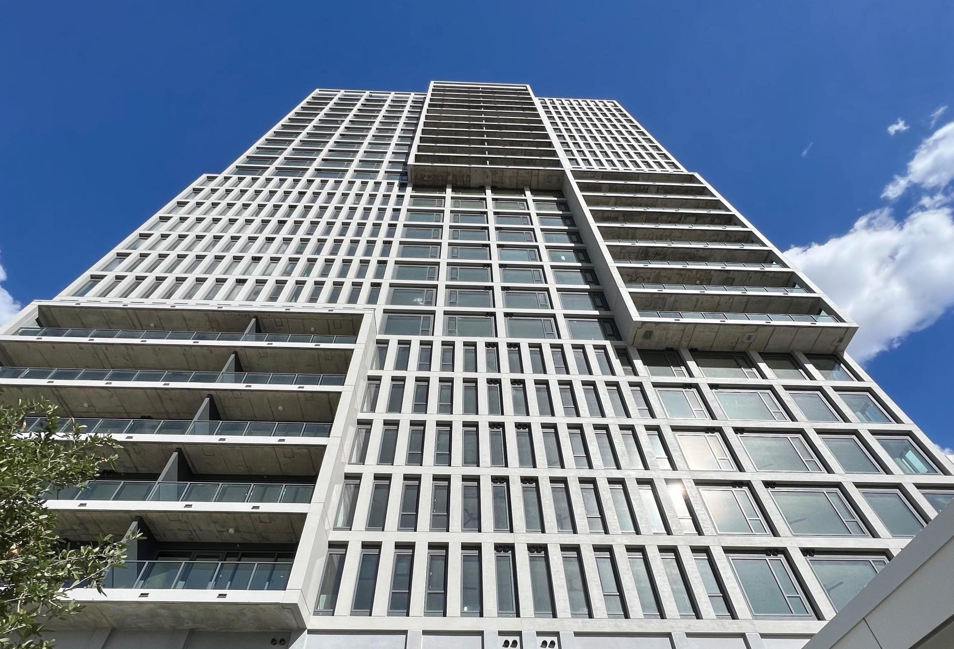 The Dallas Urby tower.
