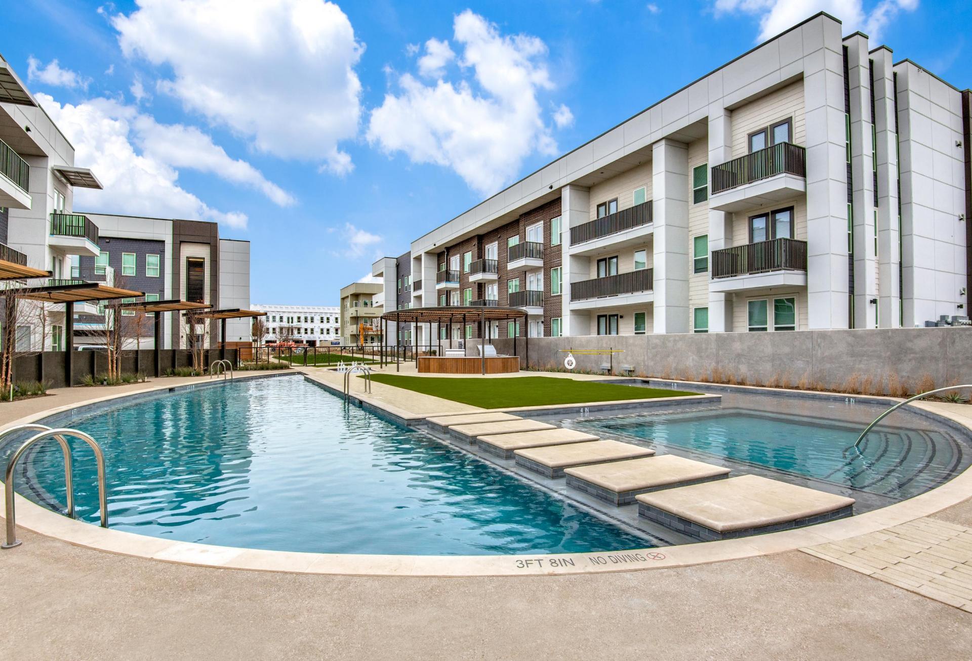 apartment swimming pool
