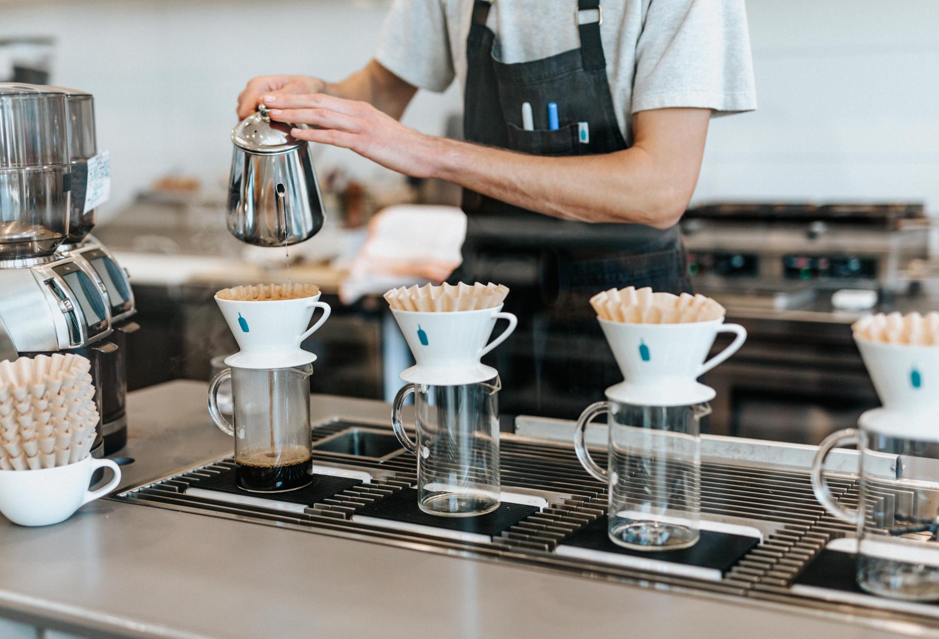 An image of a coffee shop from Tyler Nix on Unsplash.