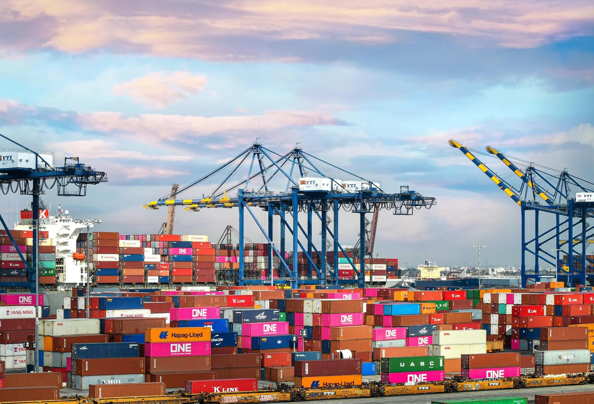 Industrial Vacancy Below 1% Near Nation’s Busiest Port: CBRE