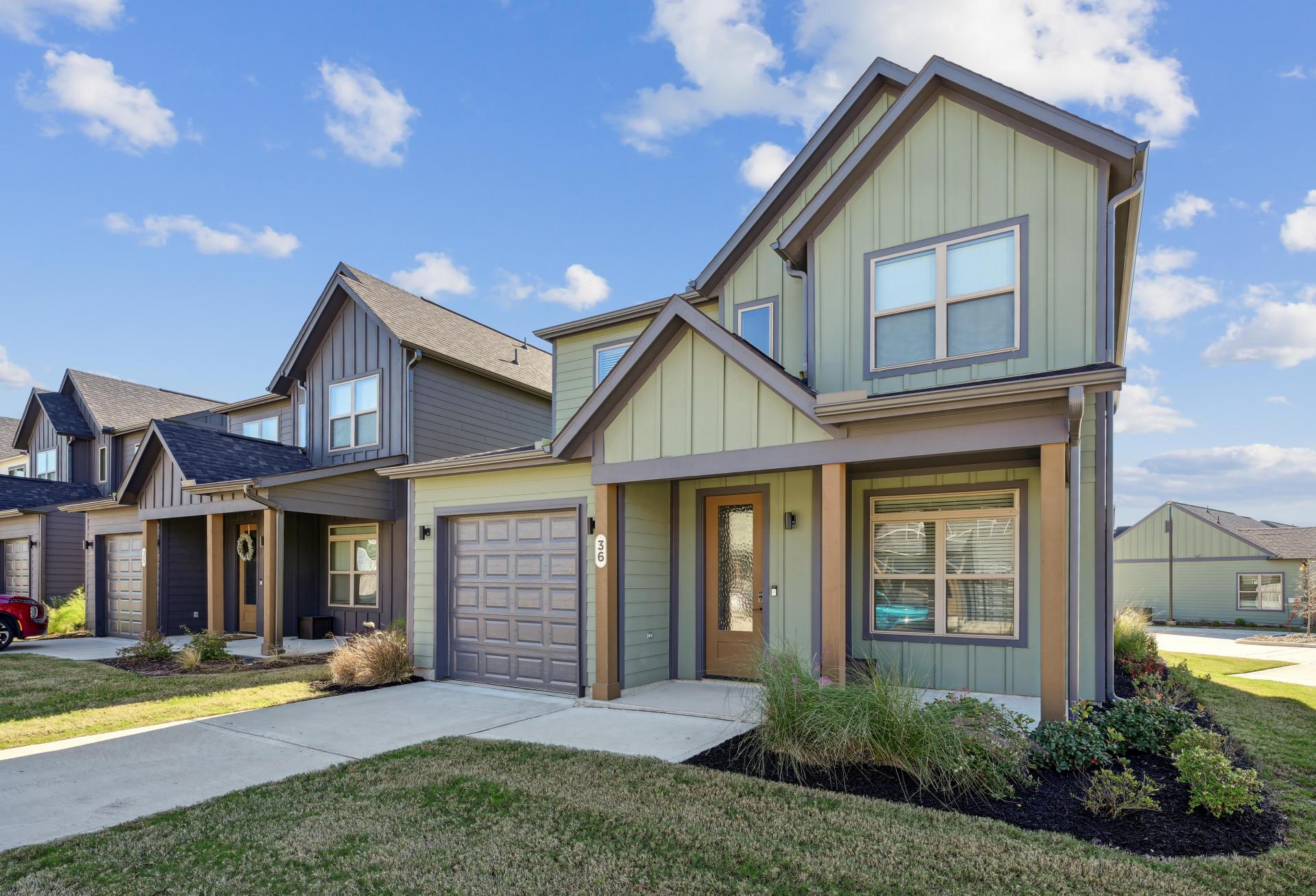 Texas' Big BTR Wave May Have Crested As Construction Starts Fall, Costs Mount 