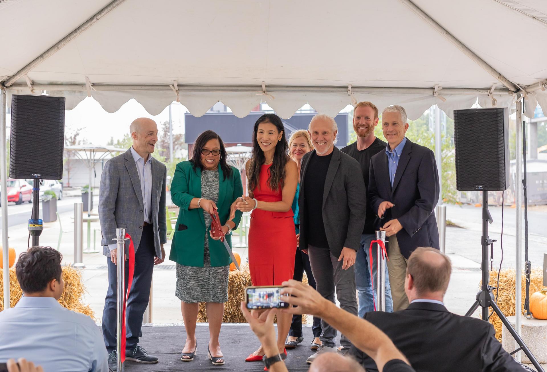 Hoffman Delivers 526-Unit West Falls Church Project: The D.C. Deal Sheet