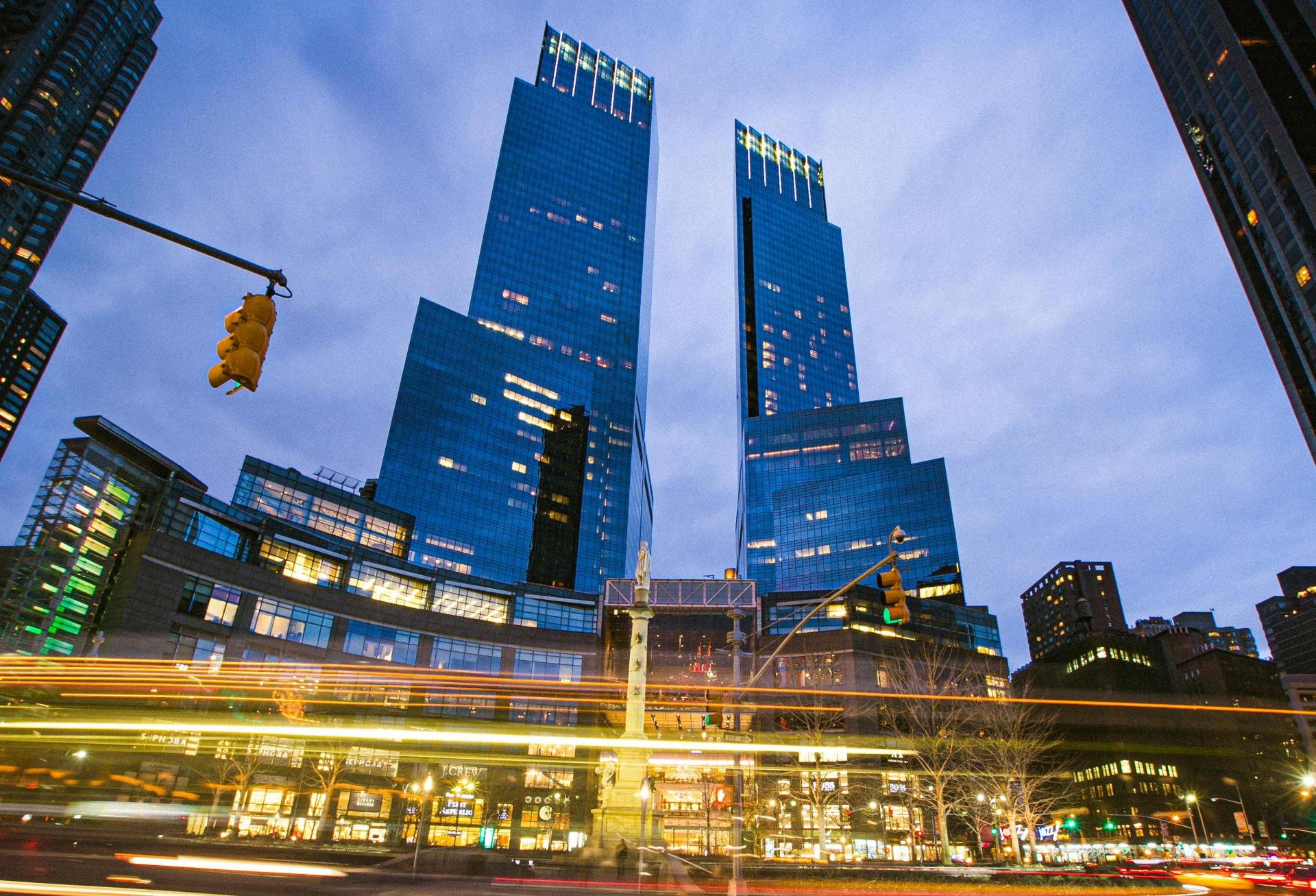 Related, Sovereign Wealth Funds Line Up $1.1B For Deutsche Bank Center