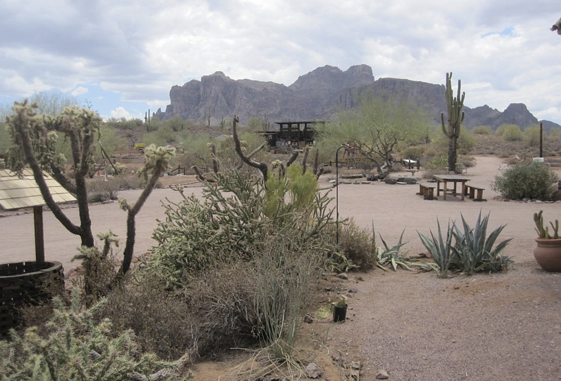 Arizona Company Launches OZ Fund Aimed At Turning Ghost Towns Into Theme Parks