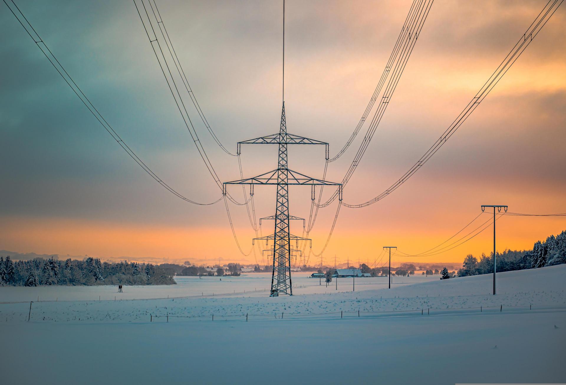 As Cold Snap Threatens Blackouts, U.S. Lets Grids Push Data Centers To Backup Generators