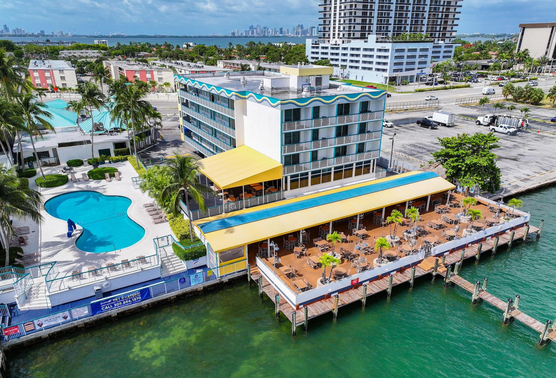 Shuckers Waterfront Bar and Grille Best Western On The Bay Inn and Marina North Bay Village Continuum Co