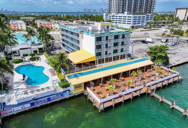 Shuckers Waterfront Bar and Grille Best Western On The Bay Inn and Marina North Bay Village Continuum Co
