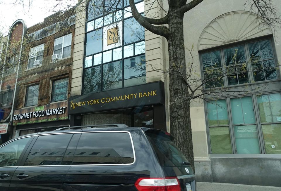 The New York Community Bank branch at the southeast corner of Kings Highway and East 16th Street in Midwood, Brooklyn.