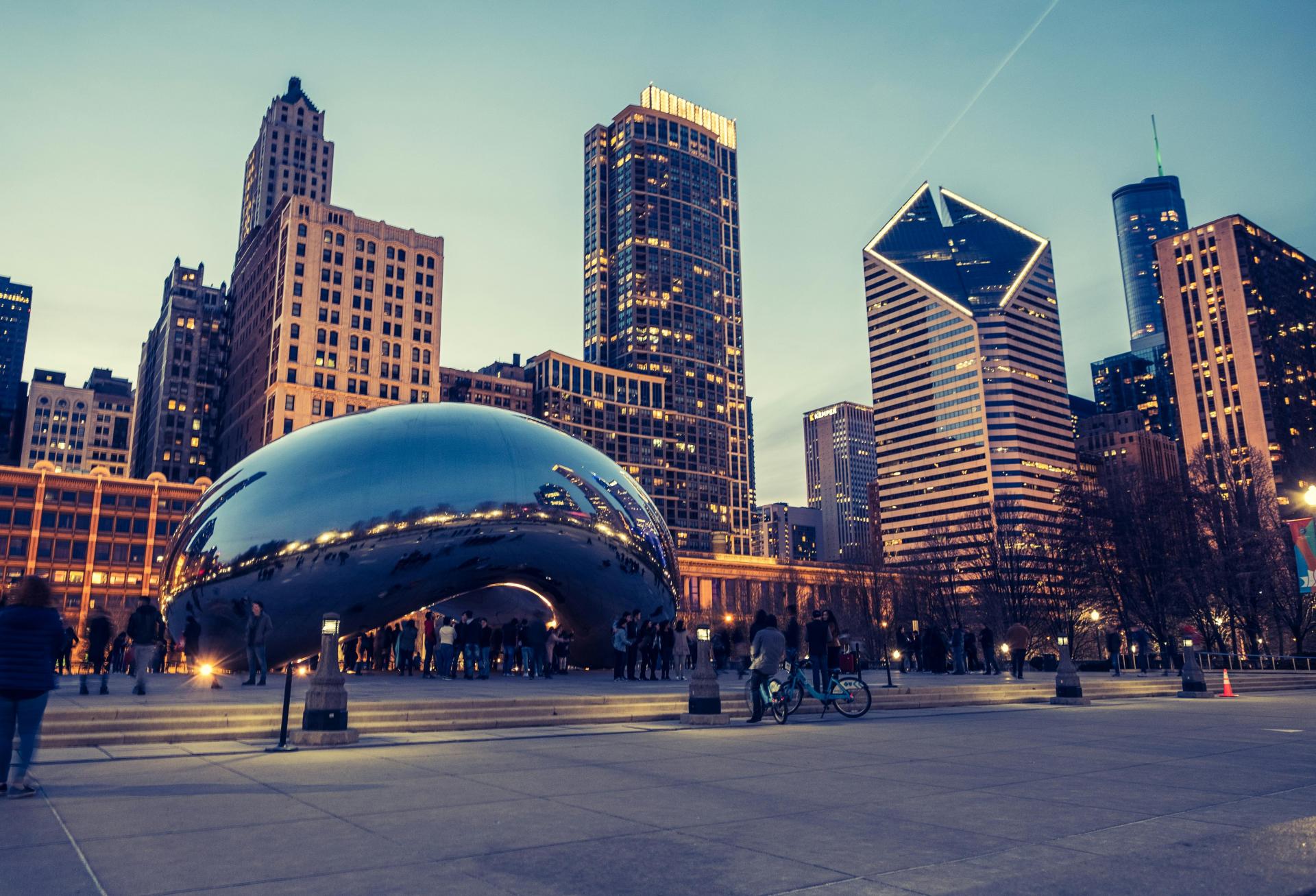 This Week's Chicago Deal Sheet: City's Tourism Arm Lobbies For New 1.5% Hotel Tax