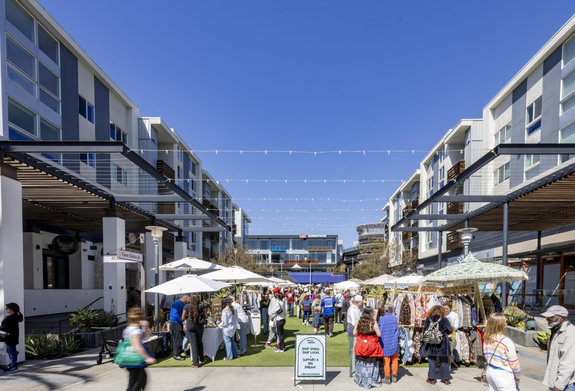Hines Buys Runway In Playa Vista From Invesco For $428M