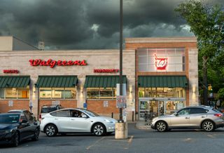 Walgreens To Close 1,200 Stores
